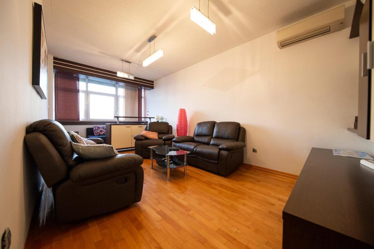 City&sea View 2br 4+2 *